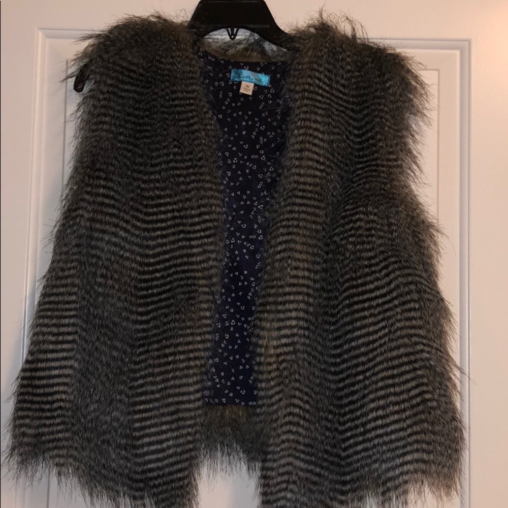 Francescas size medium fur vest